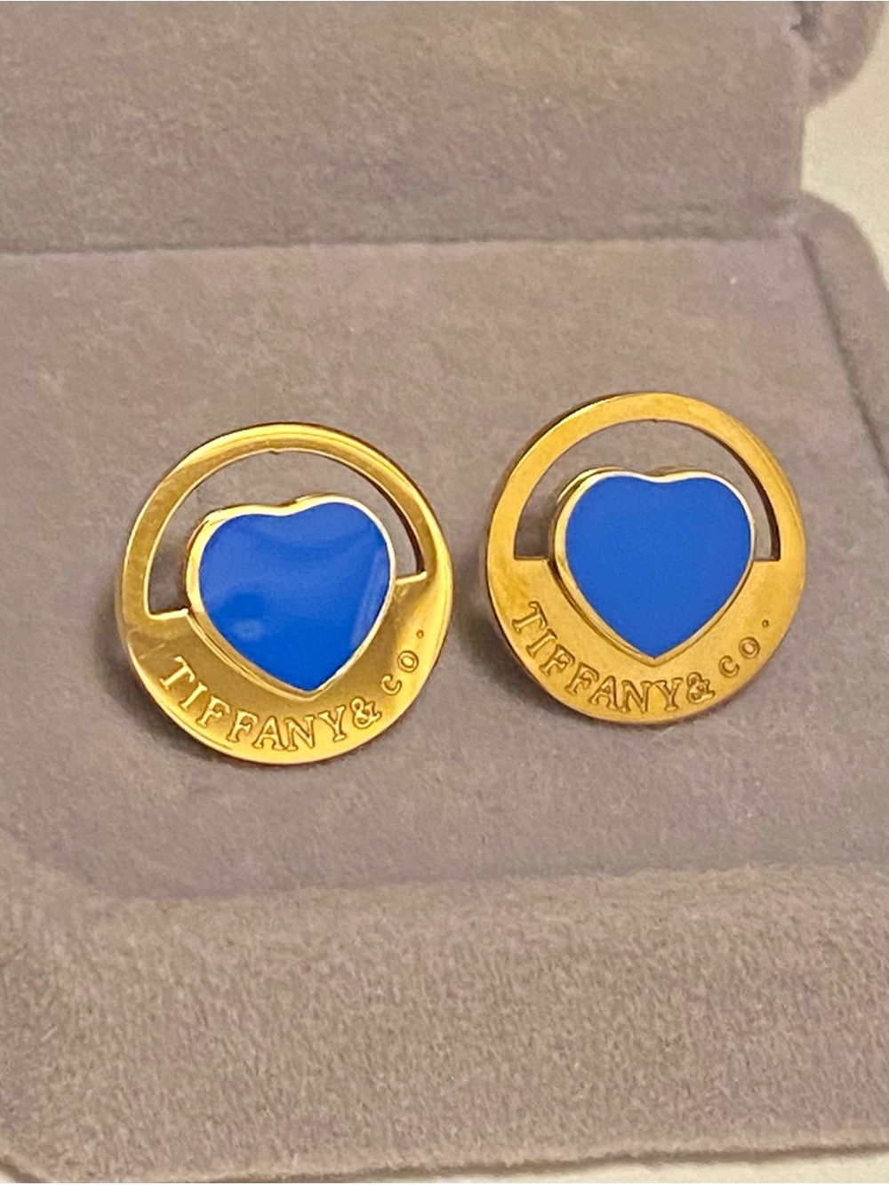 Fashion Jewelry 14K Gold Plated Luxury Stud Earrings with Blue Heart Enamel - Picture 4 of 5